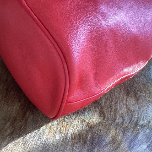 Jennifer Moore Red Soft Leather Drawstring Gather Slouch Crossbody Handbag - Picture 6 of 11